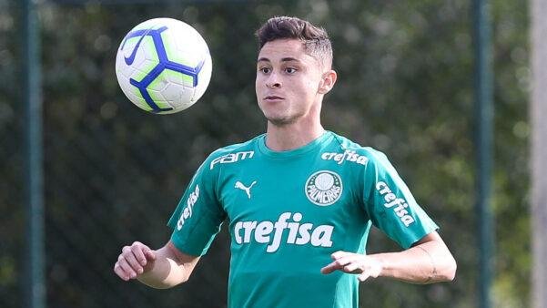 Diogo Barbosa &eacute; o refor&ccedil;o mais pr&oacute;ximo de ser anunciado