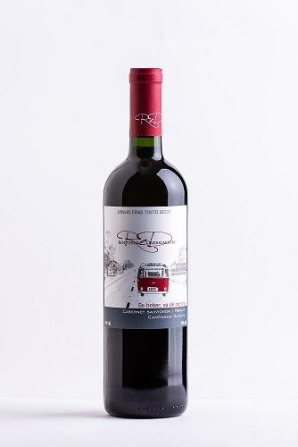 Em sua mais nova safra de 2018 est&aacute; sendo lan&ccedil;ado o vinho tinto - ReD assemblage Cabernet Sauvignon e Merlot da Vinicola Routhier & Darricarr&egrave;re de Ros&aacute;rio do Sul