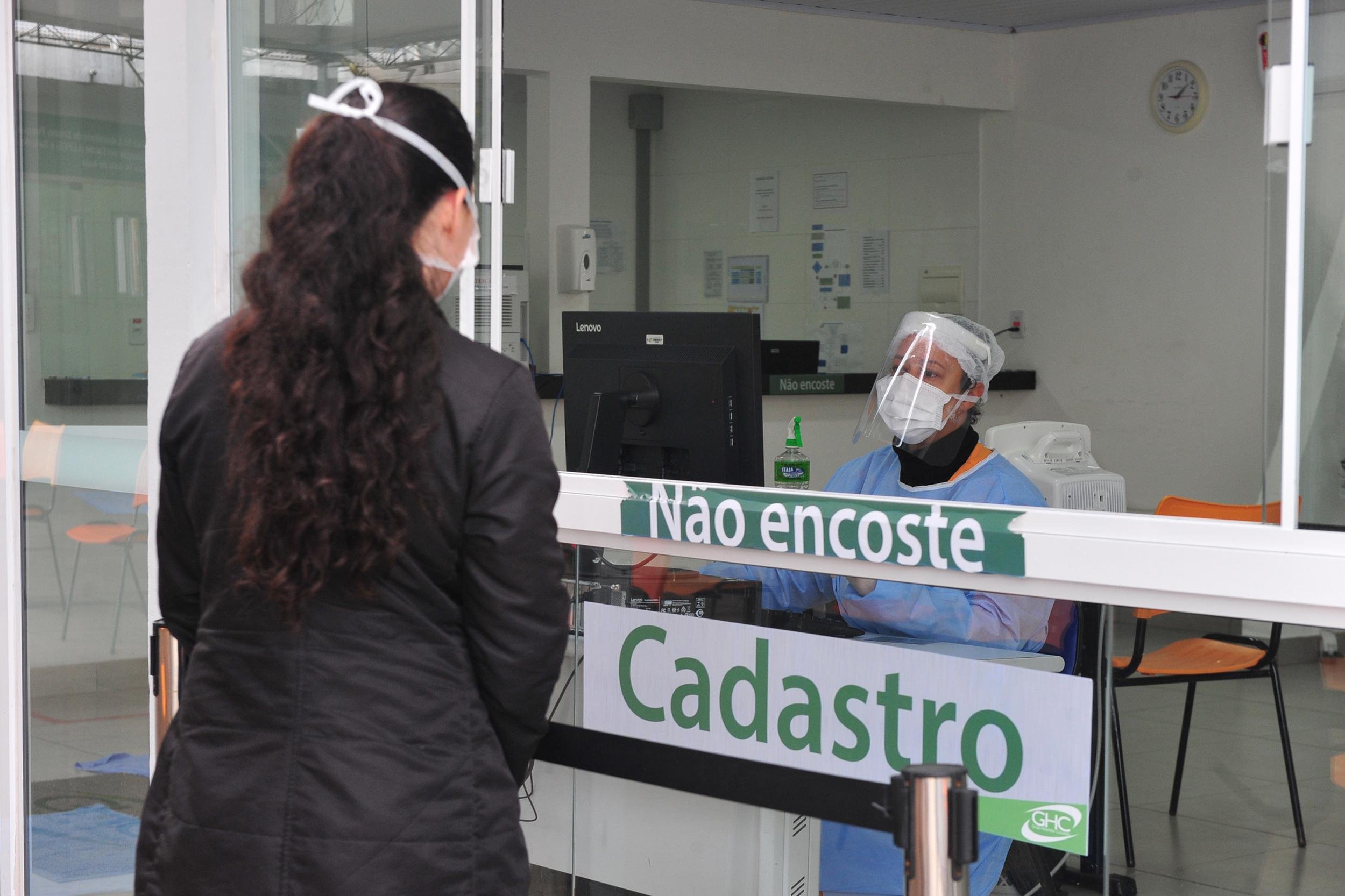 A popula&ccedil;&atilde;o tem ido em busca informa&ccedil;&otilde;es sobre a Covid-19 nas tendas de triagem