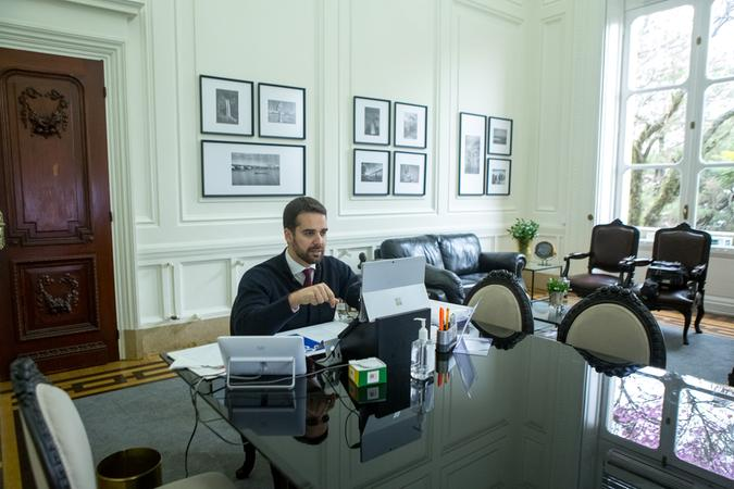 Eduardo Leite quer governo com vis&atilde;o mais ampla da reforma tribut&aacute;ria