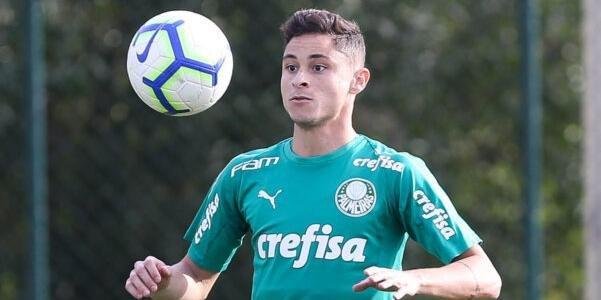 Gr&ecirc;mio est&aacute; muito perto de confirmar contrata&ccedil;&atilde;o do lateral Diogo Barbosa