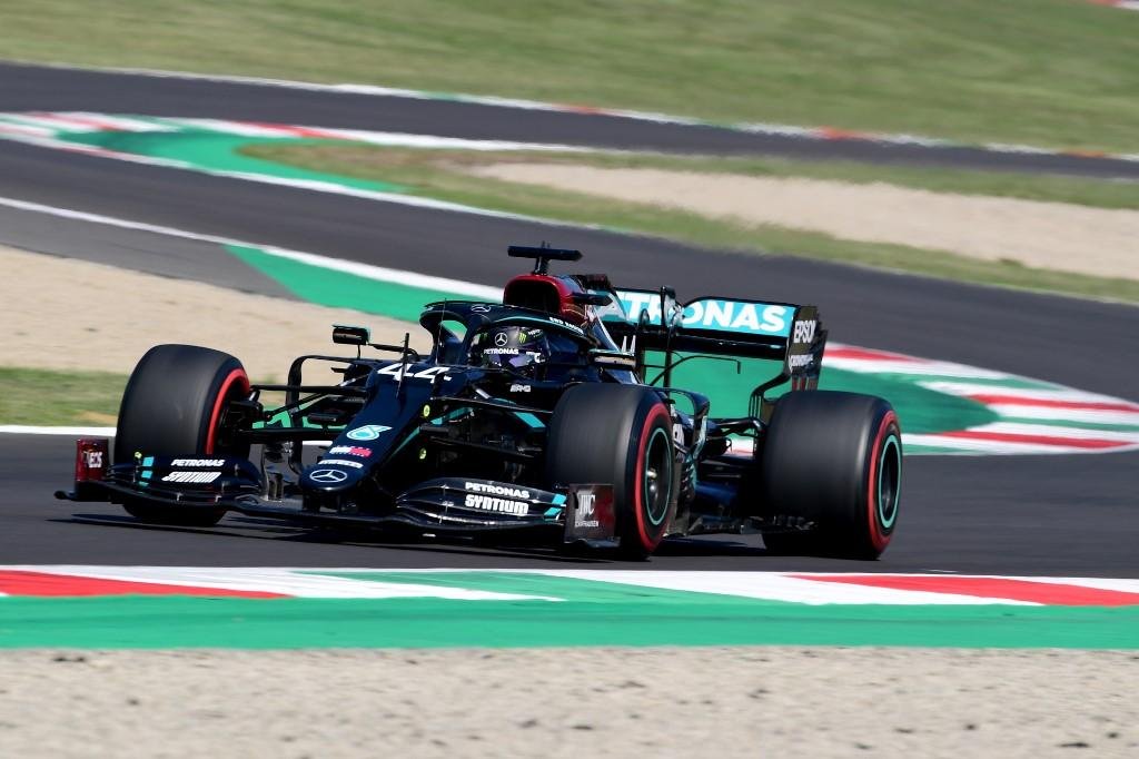 Brit&acirc;nico foi decisivo no Q3 e cravou o melhor tempo