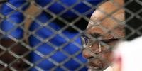 Omar al-Bashir e outras 27 pessoas são acusadas de terem chegado ao poder por meio de um gole de Estado