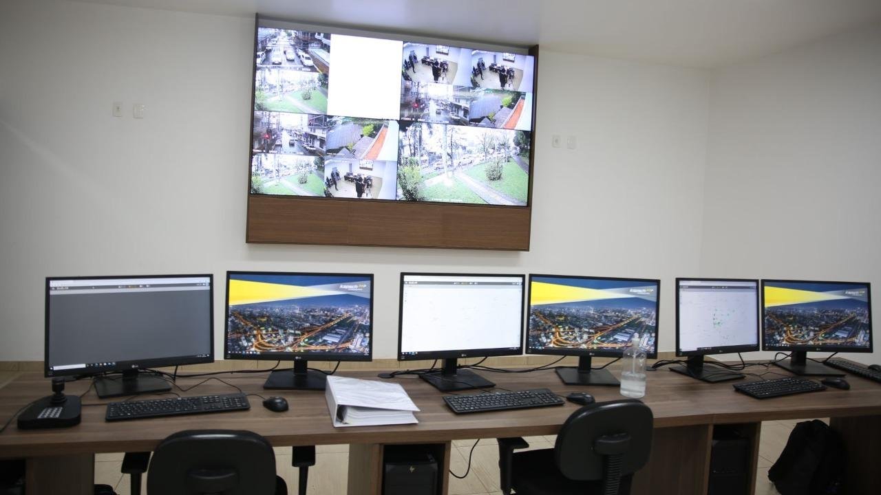 Os servidores p&uacute;blicos que atuar&atilde;o no Centro de Controle Operacional de Videomonitoramento (CCO) ter&atilde;o acesso a 75 c&acirc;meras