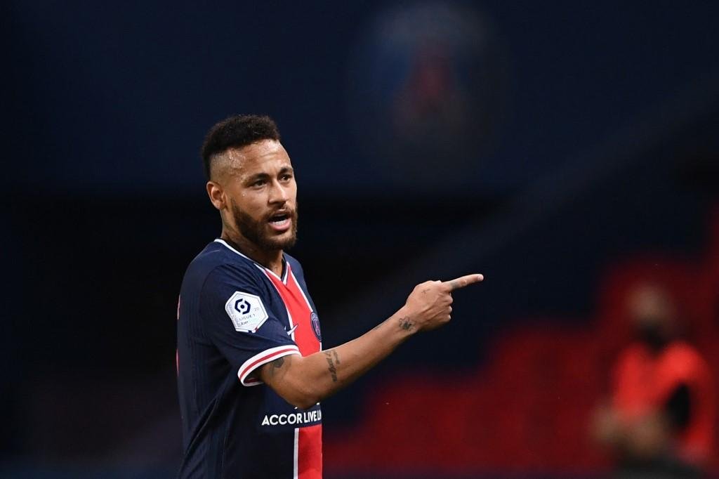 Dos 12 nomes presentes na lista final, Neymar &eacute; o &uacute;nico brasileiro no p&aacute;reo