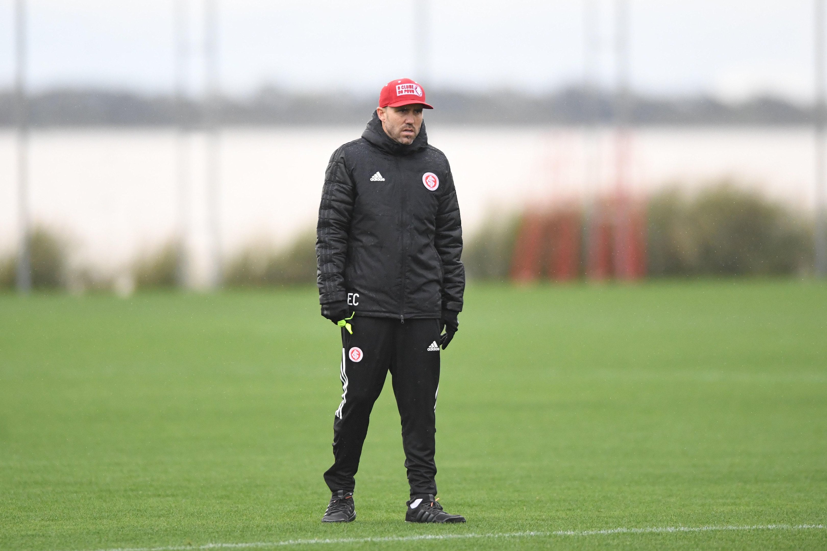 Treinador n&atilde;o mede as palavras para falar