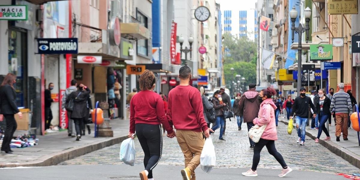 Mapa com as bandeiras definitivas ser&aacute; divulgado na tarde desta segunda-feira