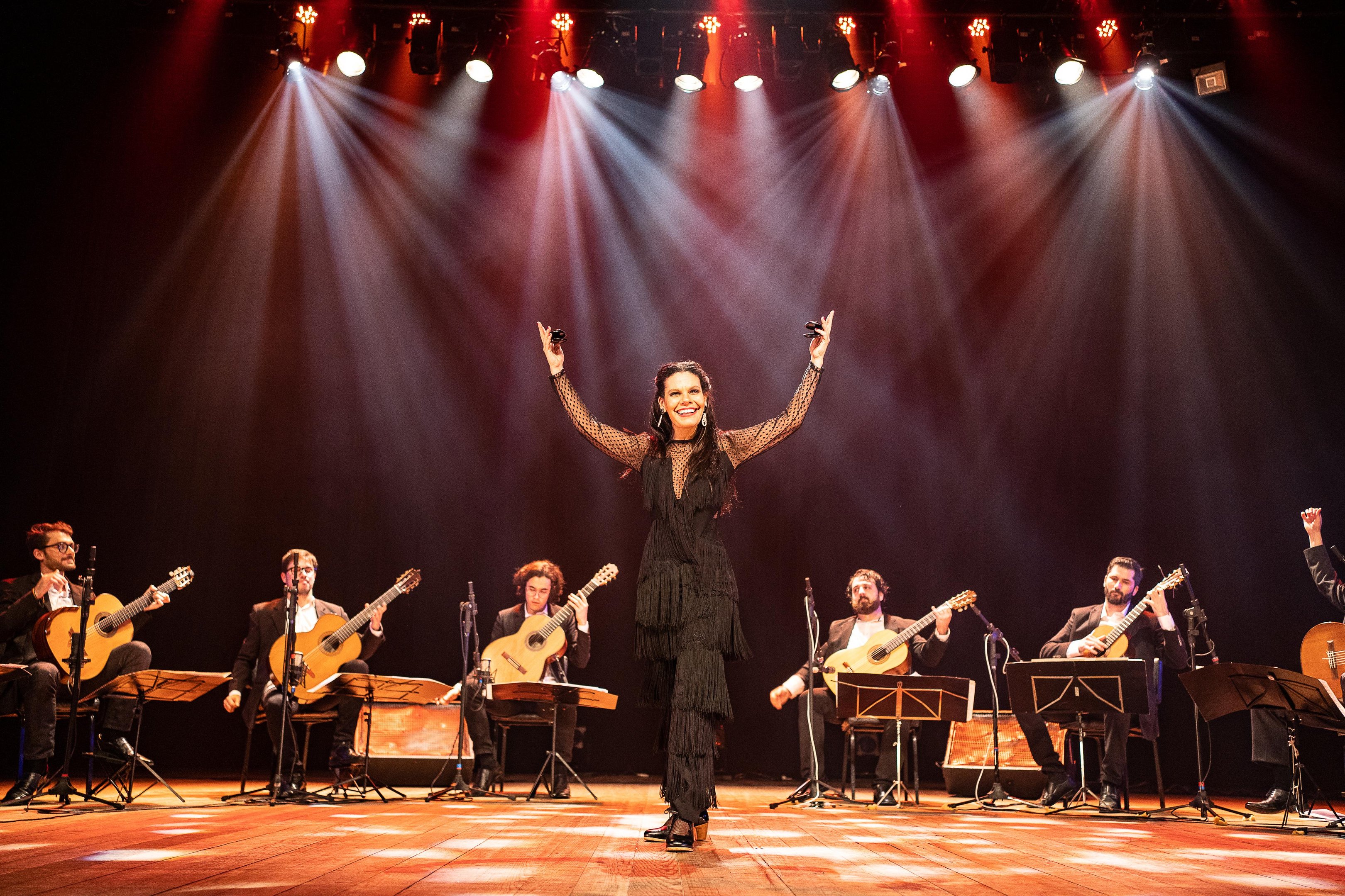 S&eacute;rie com integrantes do concerto c&ecirc;nicos "Carmem & os Viol&otilde;es" come&ccedil;a nesta segunda com a bailarina e core&oacute;grafa Ana Medeiros