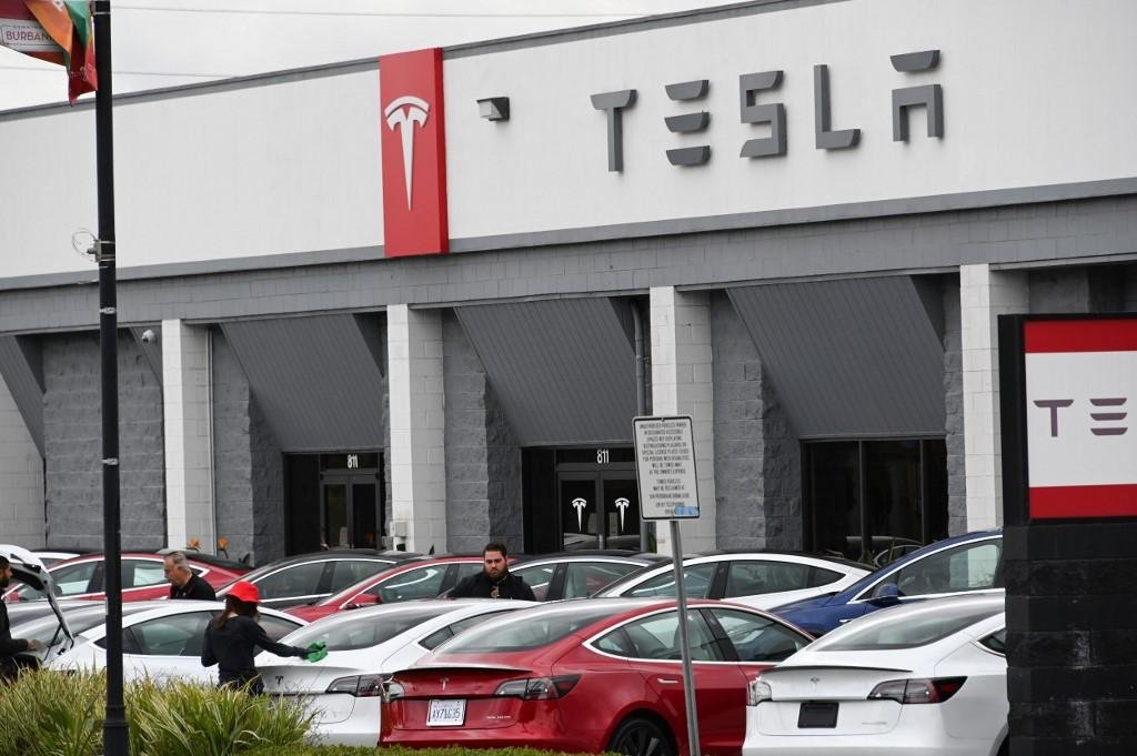 Tesla processa o governo dos EUA por tarifas sobre produtos chineses