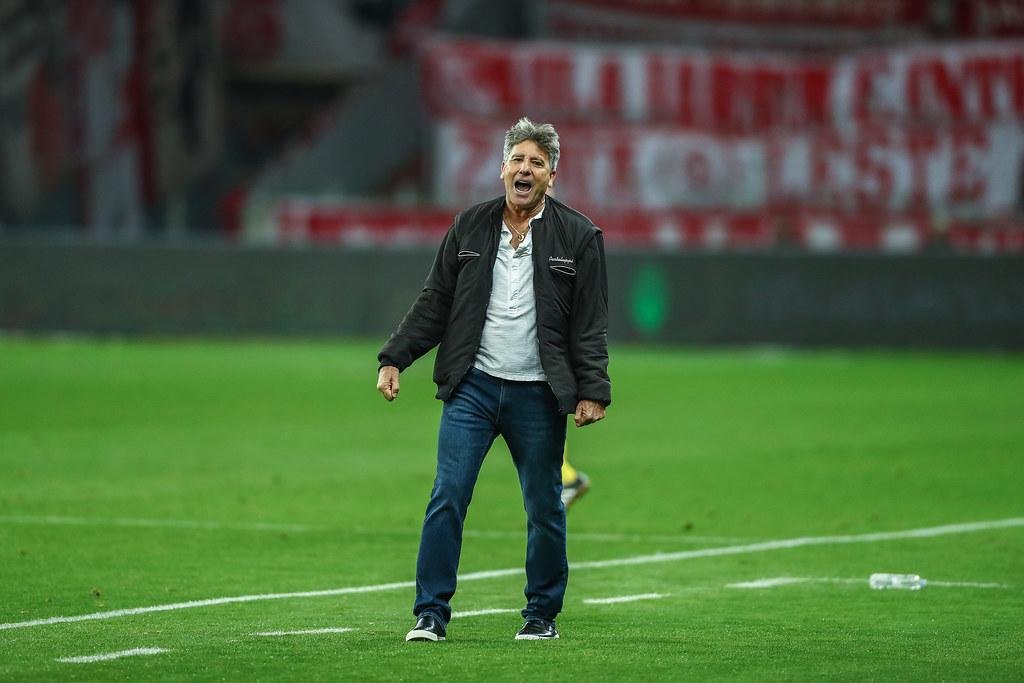 Com o Gre-Nal, Renato Portaluppi passou a ser o segundo t&eacute;cnico com mais jogos no comando da equipe