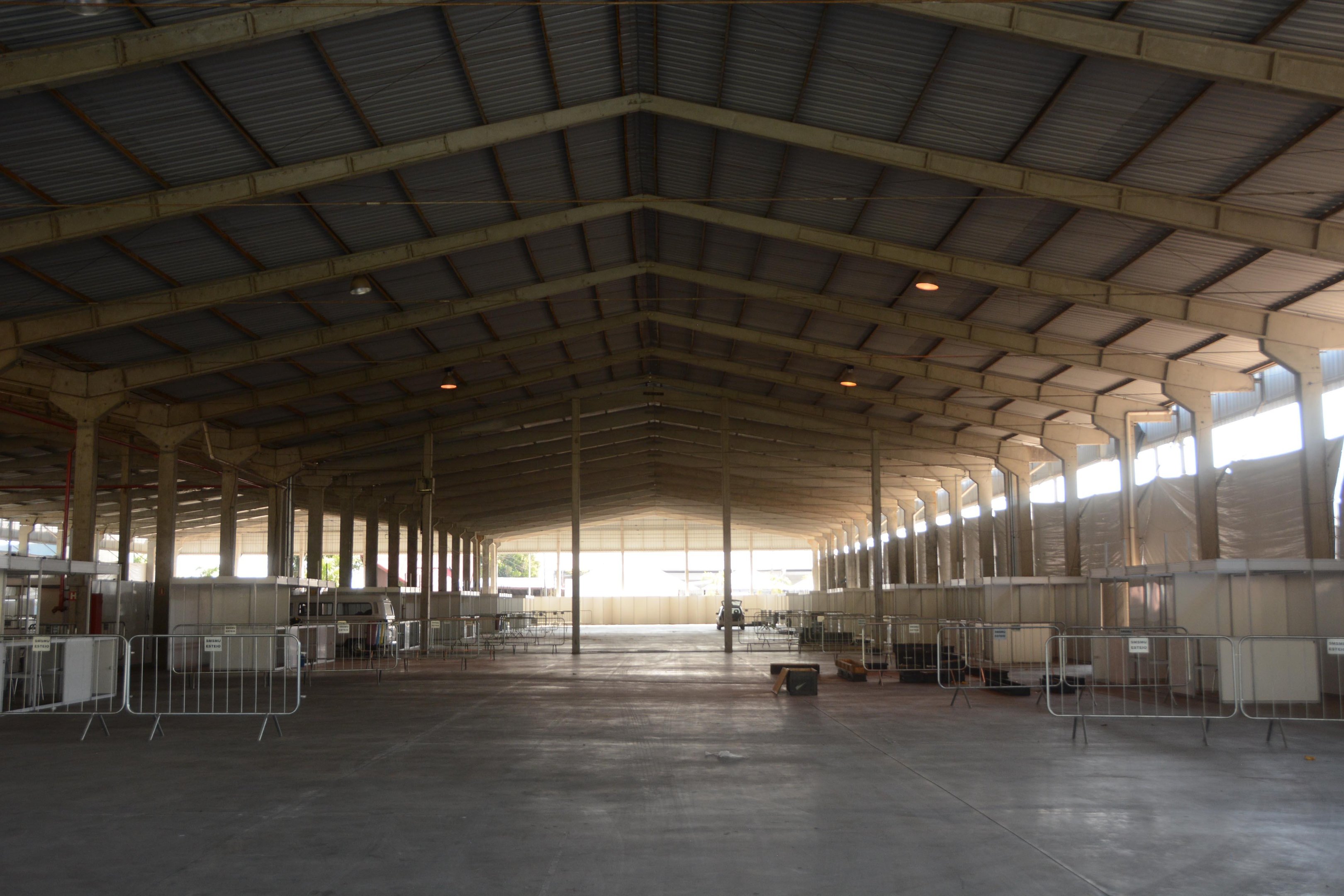 Pavilh&atilde;o foi adaptado para atender p&uacute;blico a bordo dos ve&iacute;culos