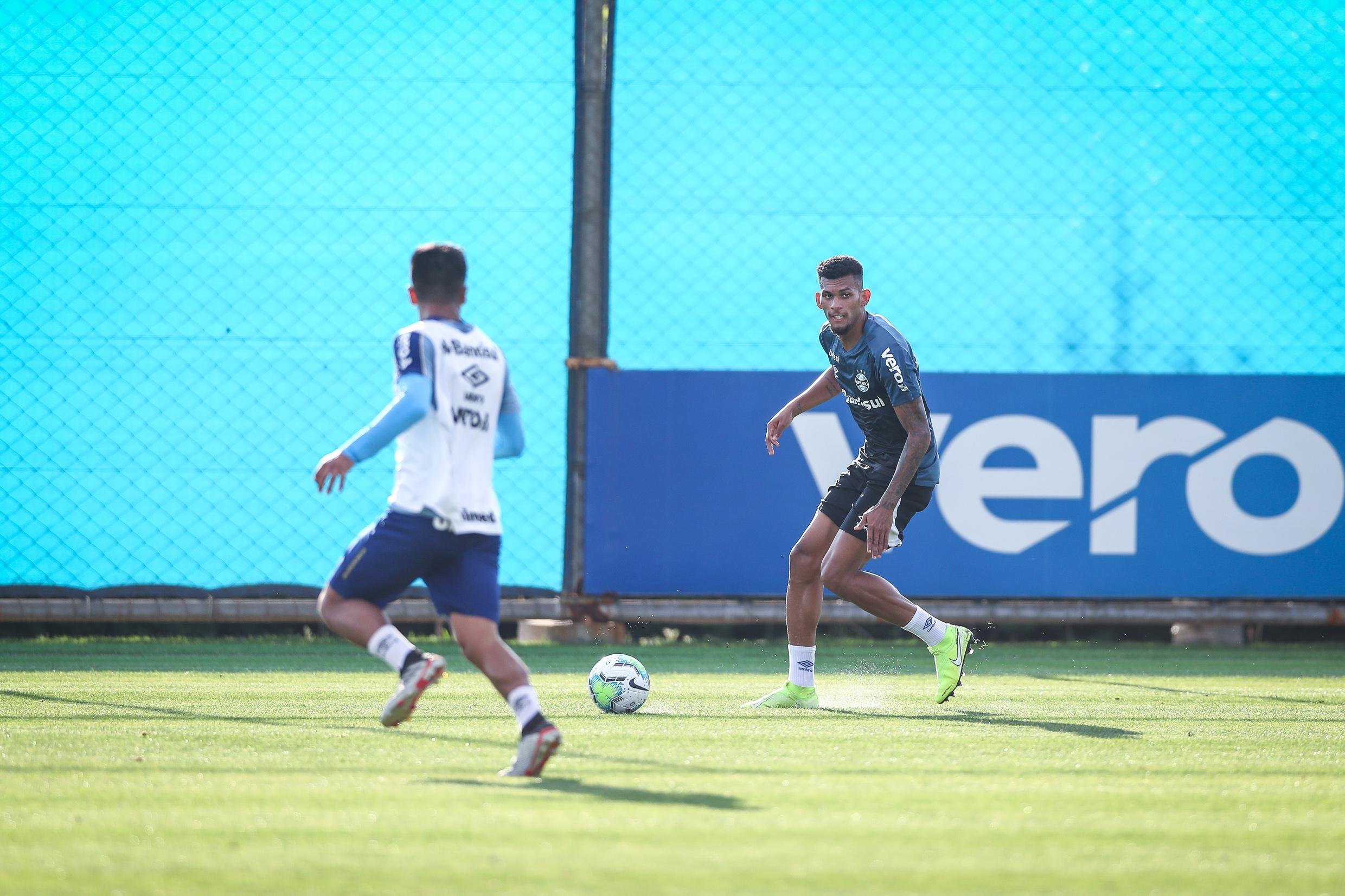 Zagueiro teve atua&ccedil;&atilde;o firme no Gre-Nal pela Libertadores