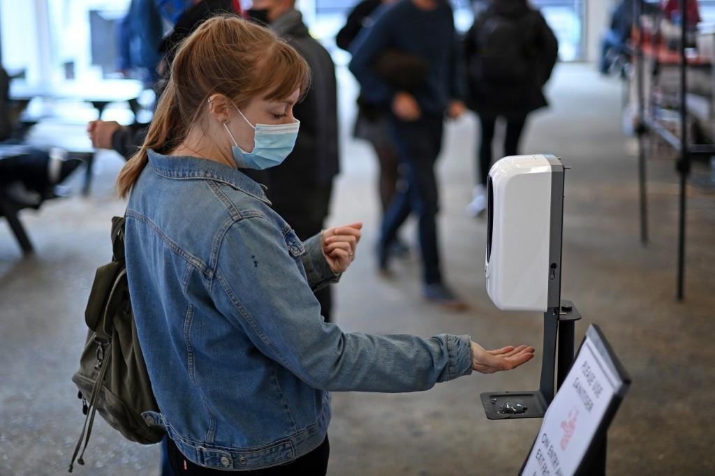 Todas as medidas de seguran&ccedil;a devem ser seguidas em aeroportos, avi&otilde;es, rodovi&aacute;rias e &ocirc;nibus