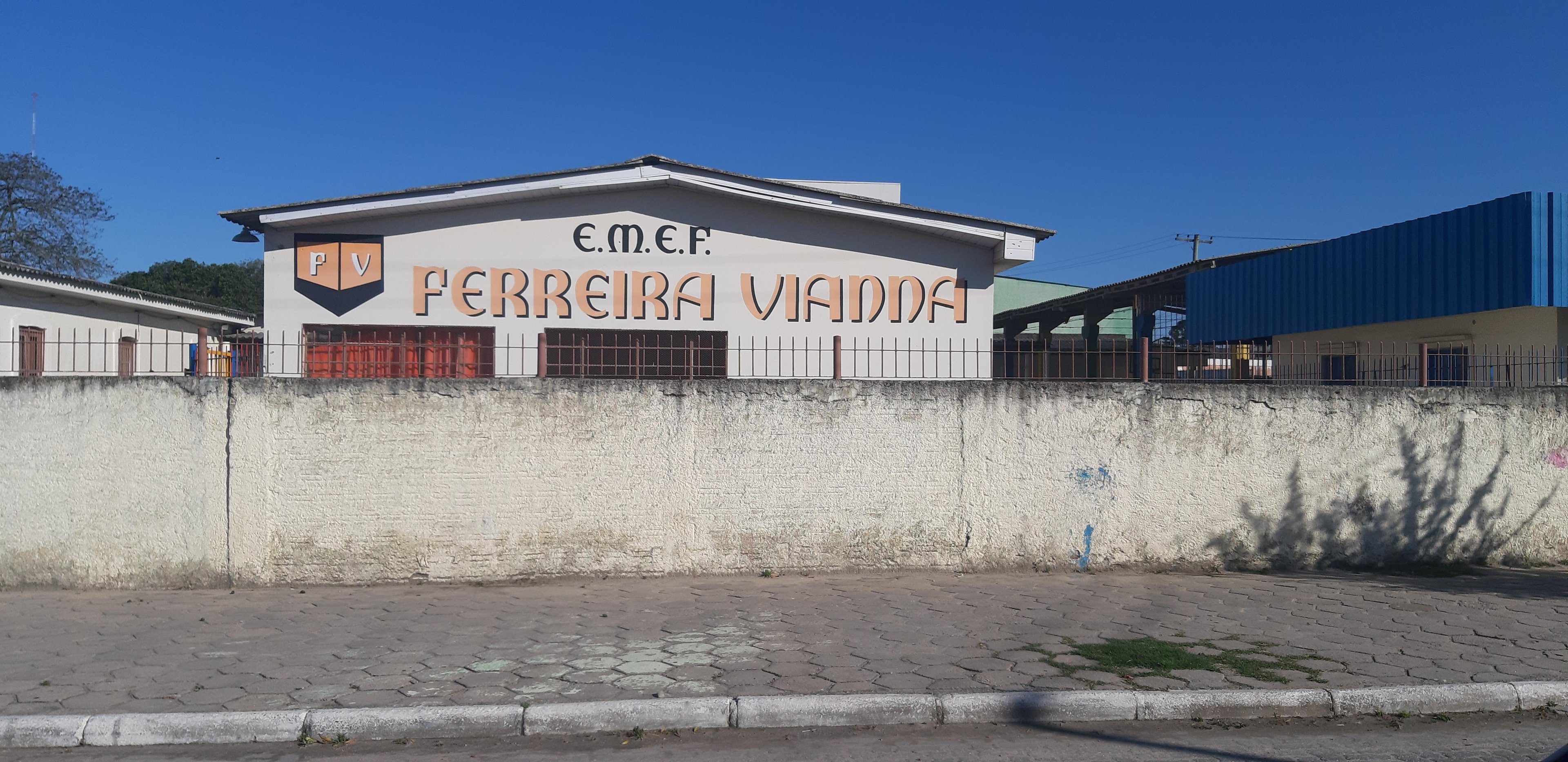 Escola Ferreira Viana sedia um dos servi&ccedil;os para casos relacionados a Covid