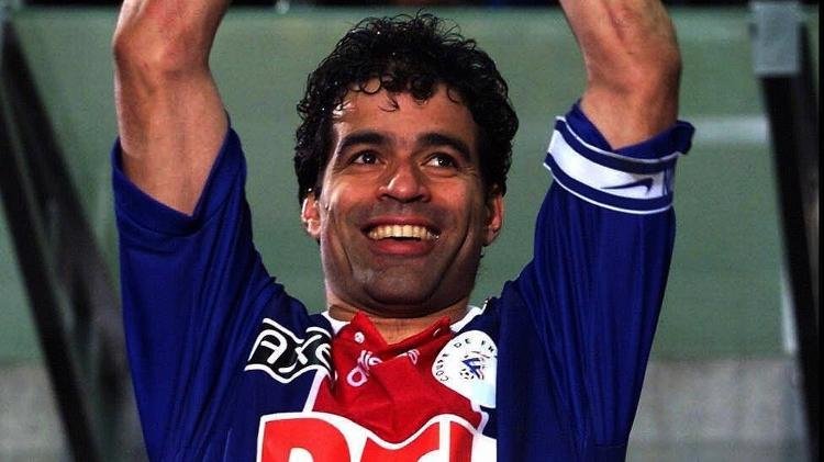 Ra&iacute; foi campe&atilde;o franc&ecirc;s pelo Paris Saint-Germain em 1994