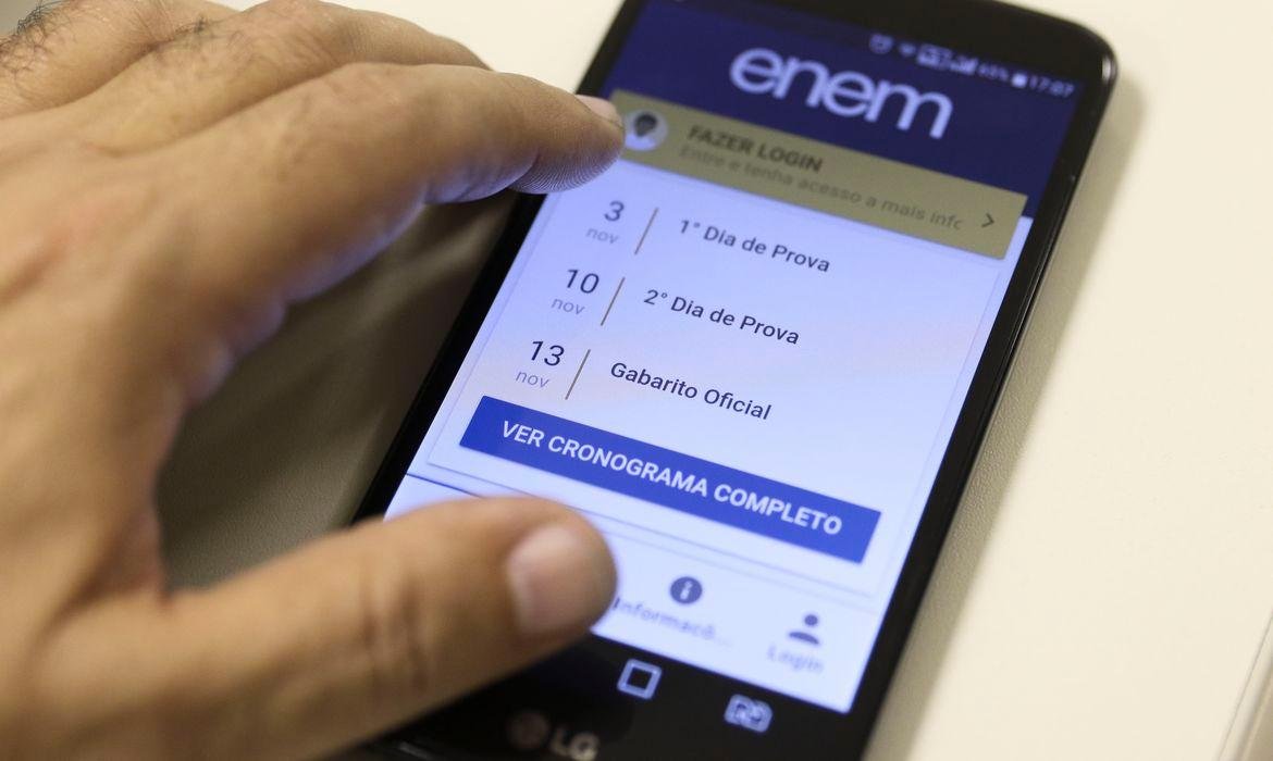 Cadastramento &eacute; obrigat&oacute;rio e foto deve atender a algumas regras
