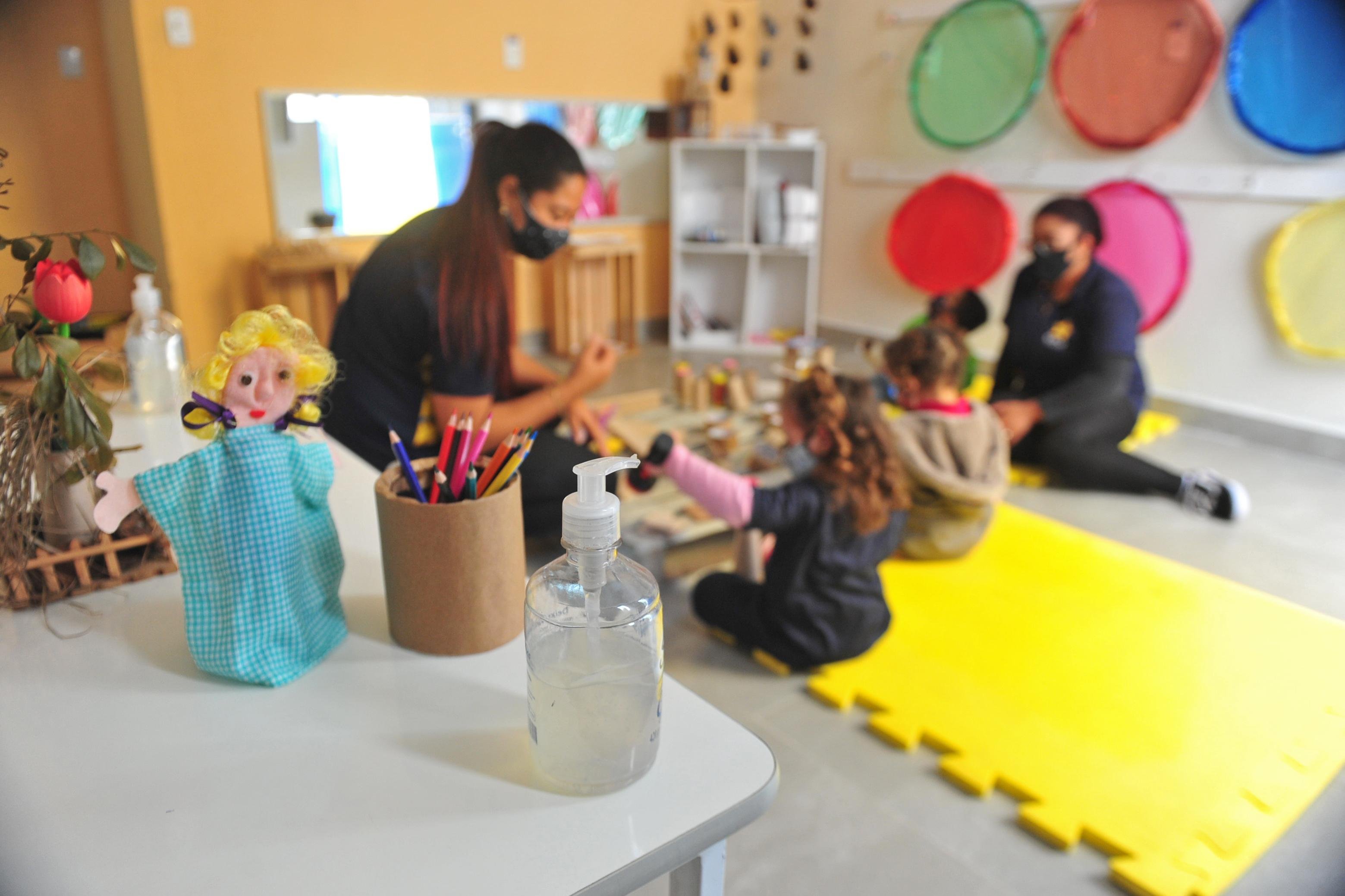 Escola comunit&aacute;ria de Educa&ccedil;&atilde;o Infantil (Ecei) Tia Beth recebeu apenas nove alunos por sala de aula