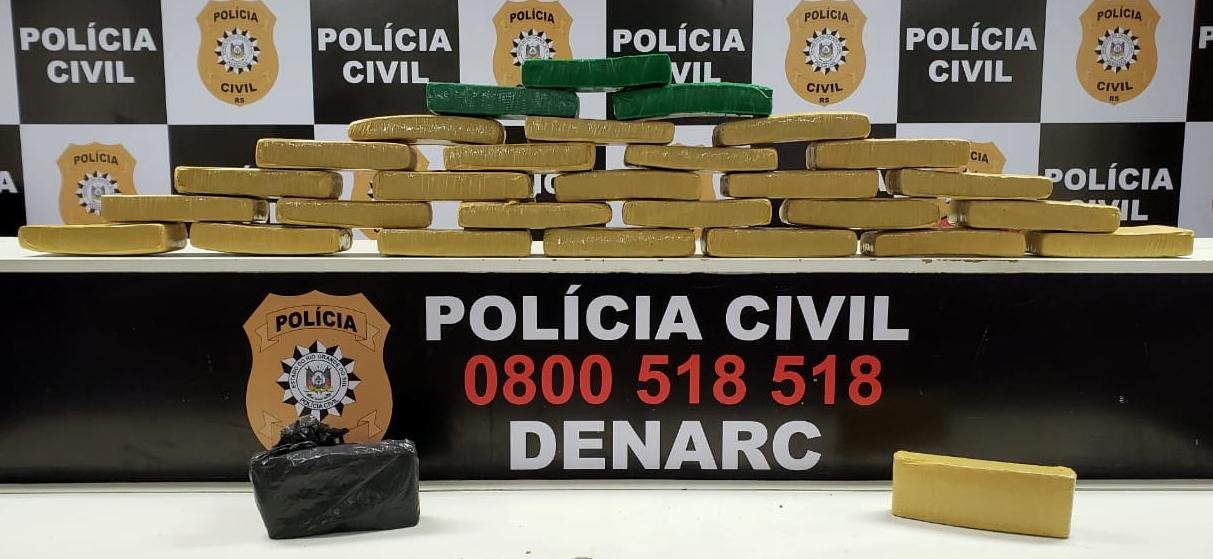 Entorpecente estava no porta-malas de ve&iacute;culo dirigido por traficante que foi preso