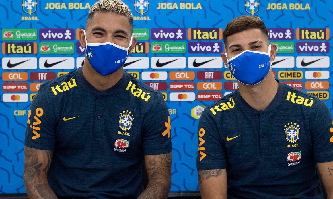 Tanto Douglas como Bruno fazem parte de uma safra da atual sele&ccedil;&atilde;o com passagem recente pelas divis&otilde;es de base
