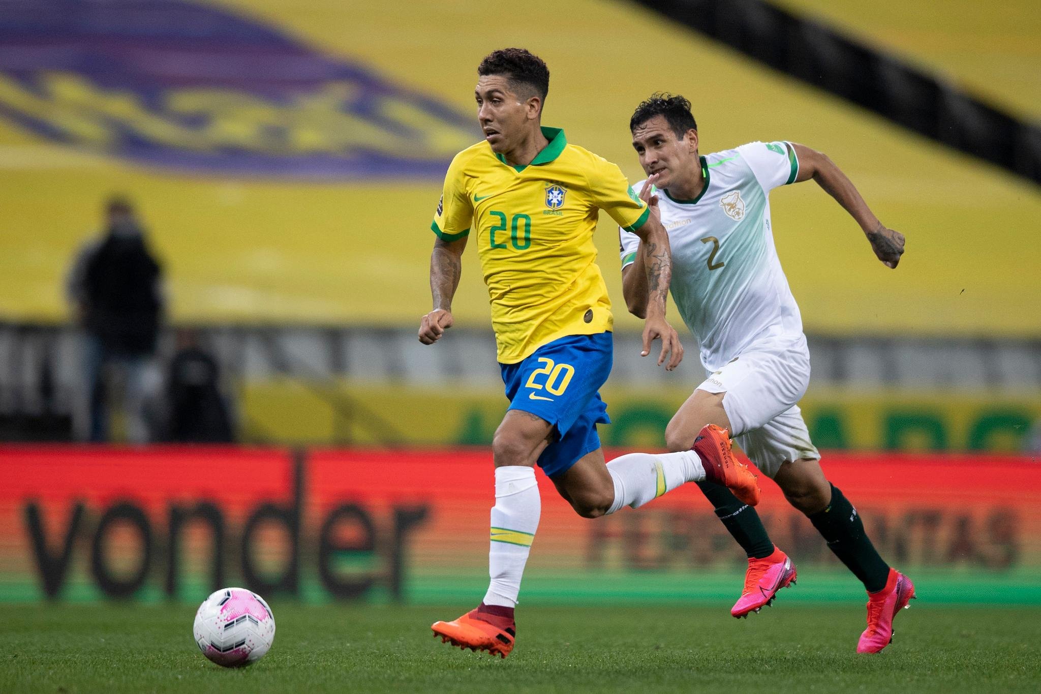 Firmino ajudou Sele&ccedil;&atilde;o Brasileira na vit&oacute;ria por 5 a 0