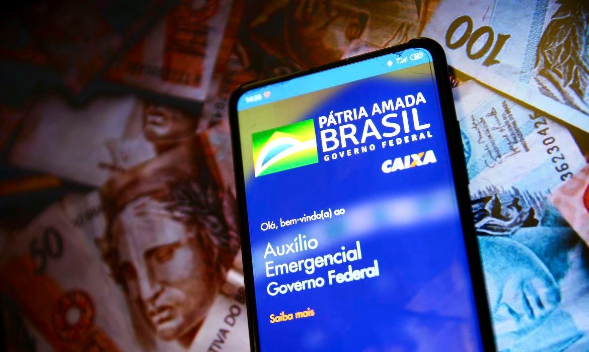Sem aux&iacute;lio, R$ 48 bilh&otilde;es deixar&atilde;o de circular entre os mais pobres do Brasil