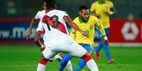 Brasil enfrenta o Peru, em Lima
