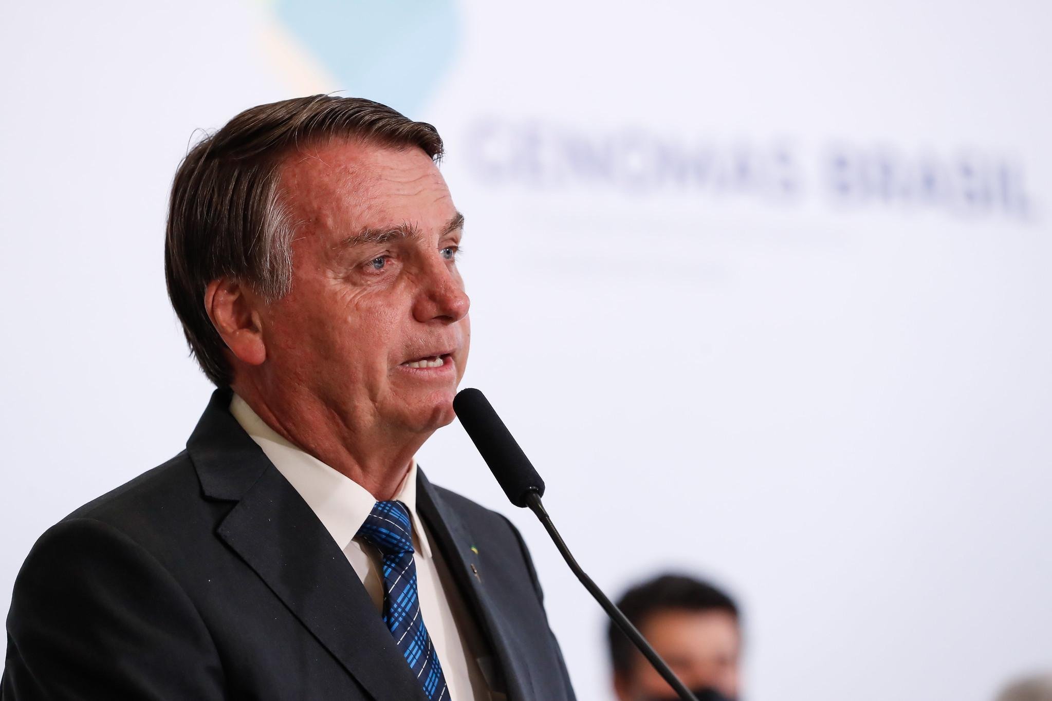 Jair Bolsonaro elogia opera&ccedil;&atilde;o da PF