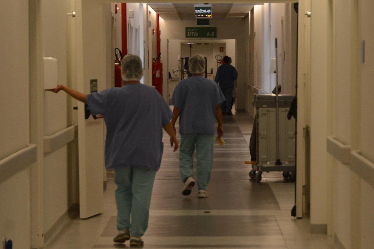 Rede hospital contabilizou nesta sexta-feira 238 casos positivos e 28 suspeitos de coronav&iacute;rus ap&oacute;s dois dias de eleva&ccedil;&atilde;o no n&uacute;mero de pacientes