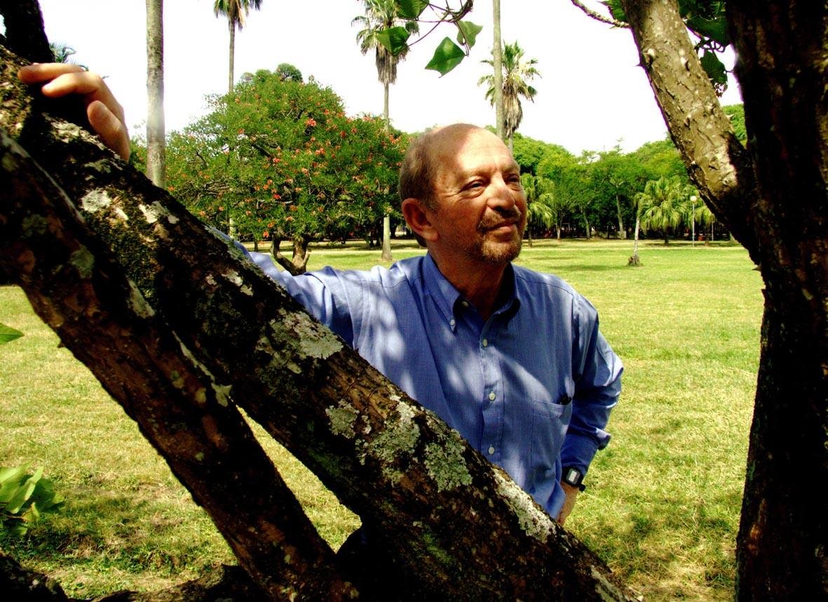 Cl&aacute;ssico de Moacyr Scliar, &ldquo;O Centauro no Jardim&rdquo; comemora 40 anos de lan&ccedil;amento
