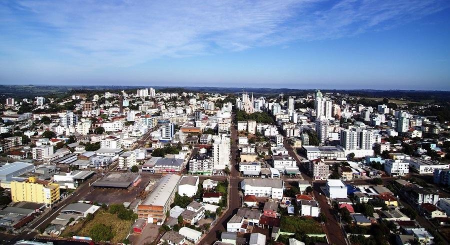Munic&iacute;pio contabiliza 742 casos confirmados e 11 &oacute;bitos