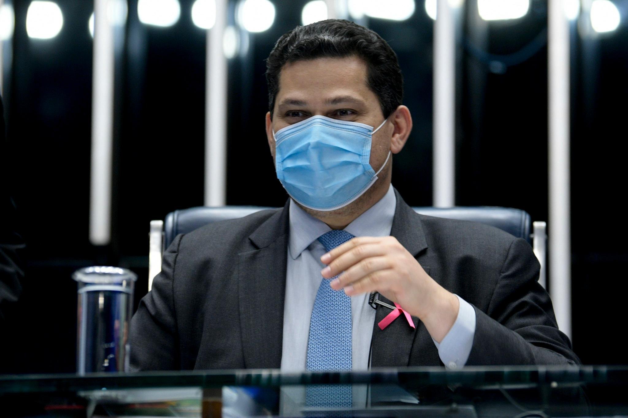 Presidente do Senado disse que s&oacute; pautaria medida se houvesse acordo para um pacote