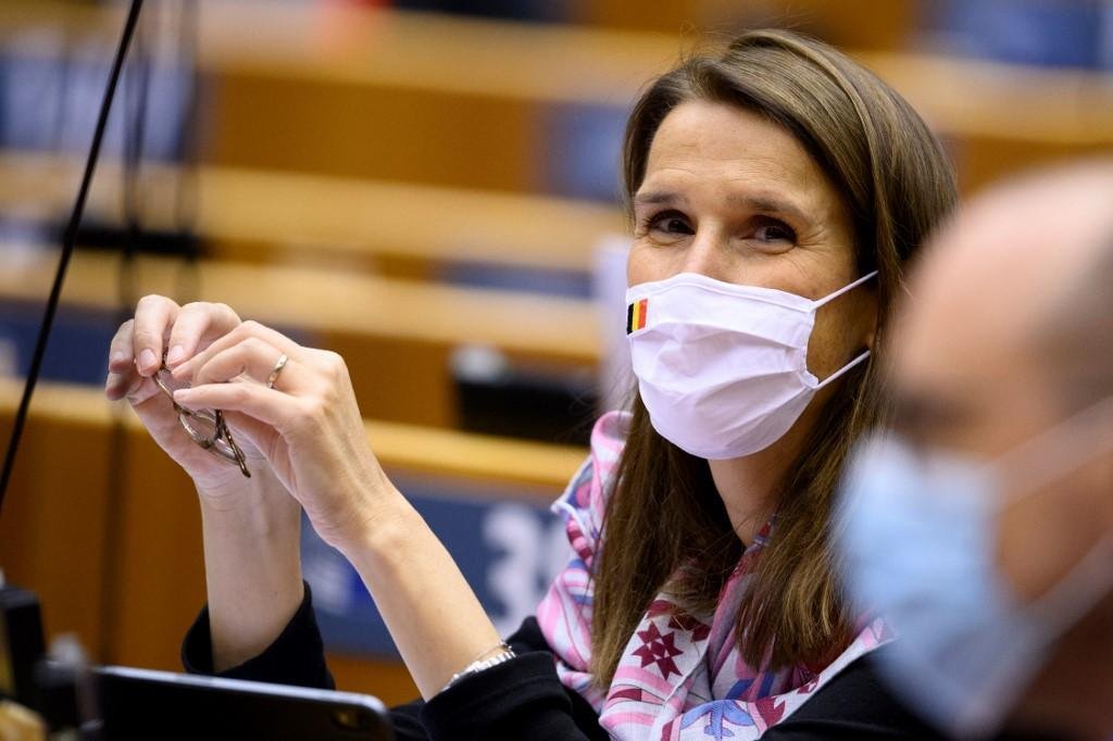 Sophie Wilm&egrave;s, ministra das Rela&ccedil;&otilde;es Exteriores belga, anunciou a decis&atilde;o nesta ter&ccedil;a-feira (29)