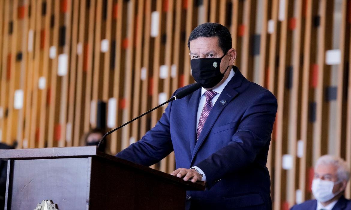 Vice-presidente disse que qualquer vacina aprovada pela Anvisa poder&aacute; ser usada