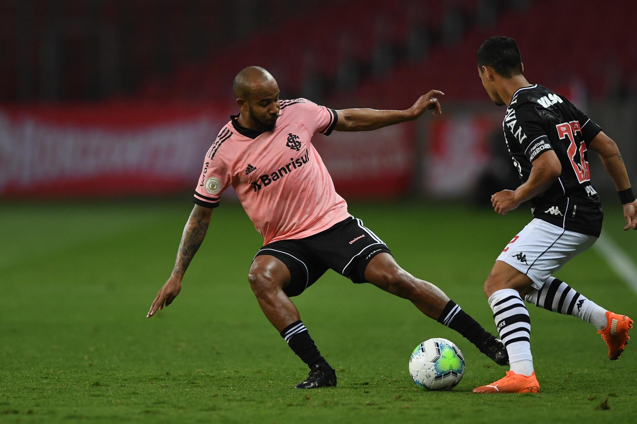 Patrick desfalca o Inter nesta quinta-feira, contra a Universidad Cat&oacute;lica