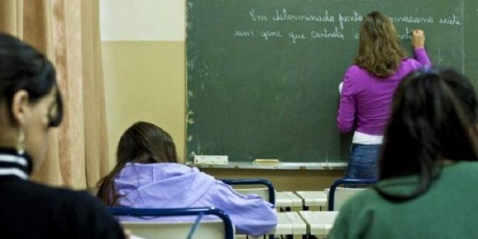 Vereadores querem suspens&atilde;o das aulas