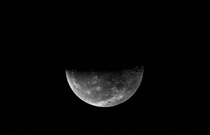 Nasa anuncia a descoberta de &aacute;gua na Lua