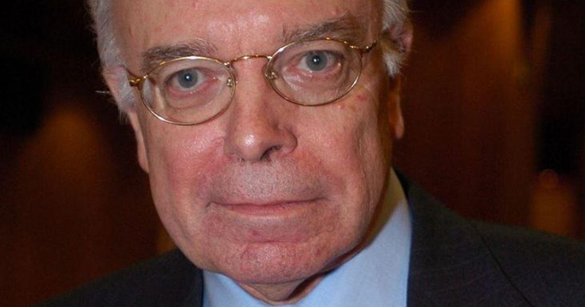 V&iacute;tor Aguiar e Silva &eacute; pesquisador da literatura portuguesa dos s&eacute;culos 16 e 17, bem como da obra de Lu&iacute;s de Cam&otilde;es