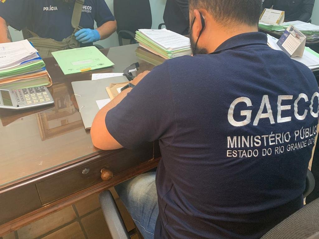 Foram cumpridos seis mandados de busca e apreens&atilde;o na Prefeitura de Uruguaiana