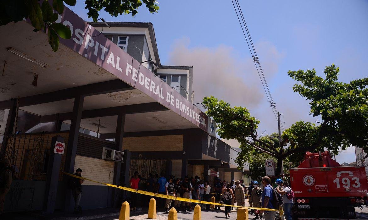 Inc&ecirc;ndio j&aacute; provocou quatro &oacute;bitos de pacientes at&eacute; esta quinta-feira