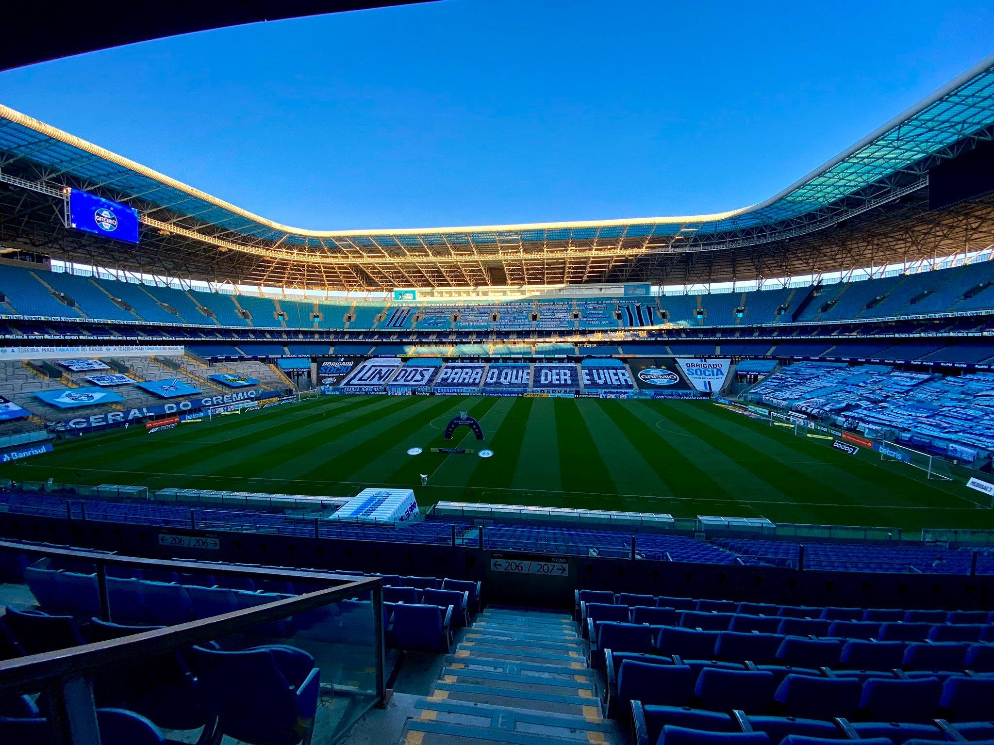 Gr&ecirc;mio busca somar mais tr&ecirc;s pontos dentro da Arena