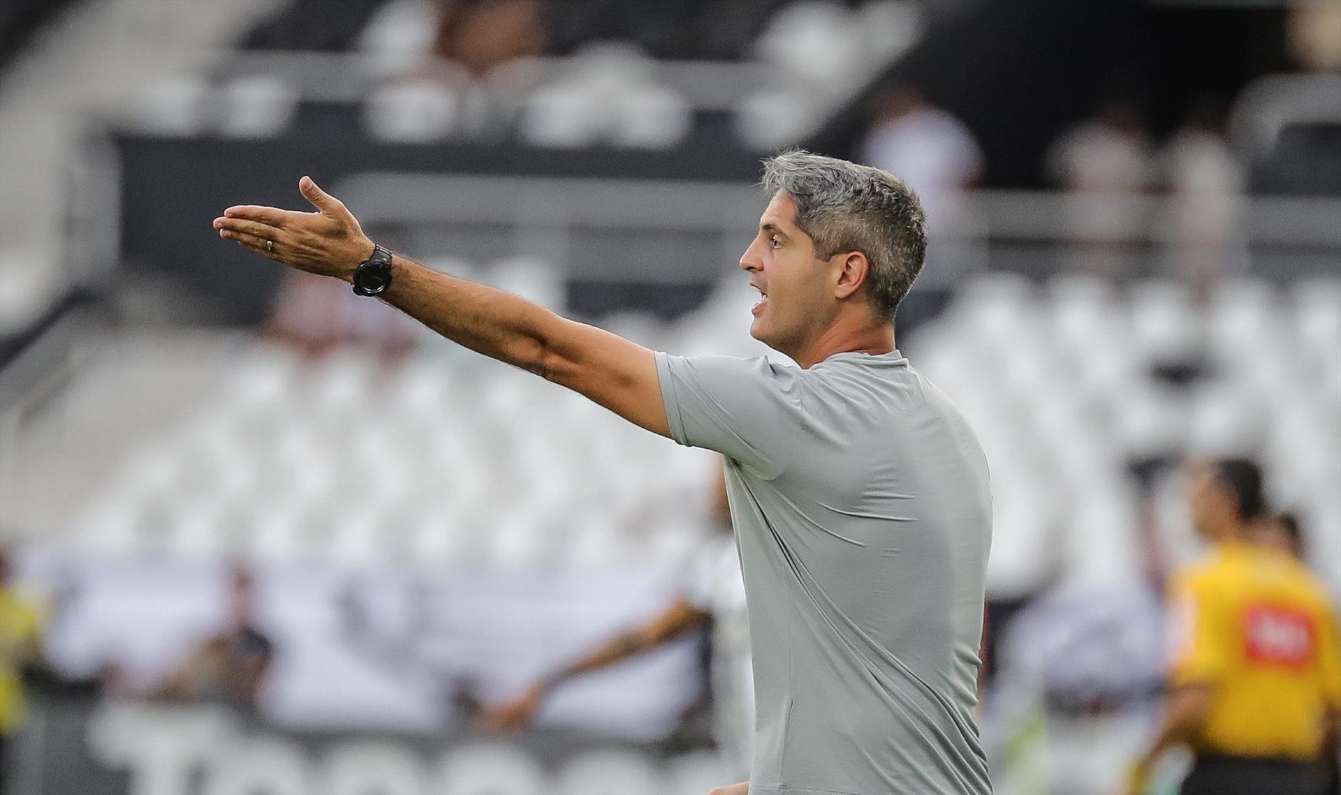 Coritiba anunciou novo t&eacute;cnico nesta quinta-feira