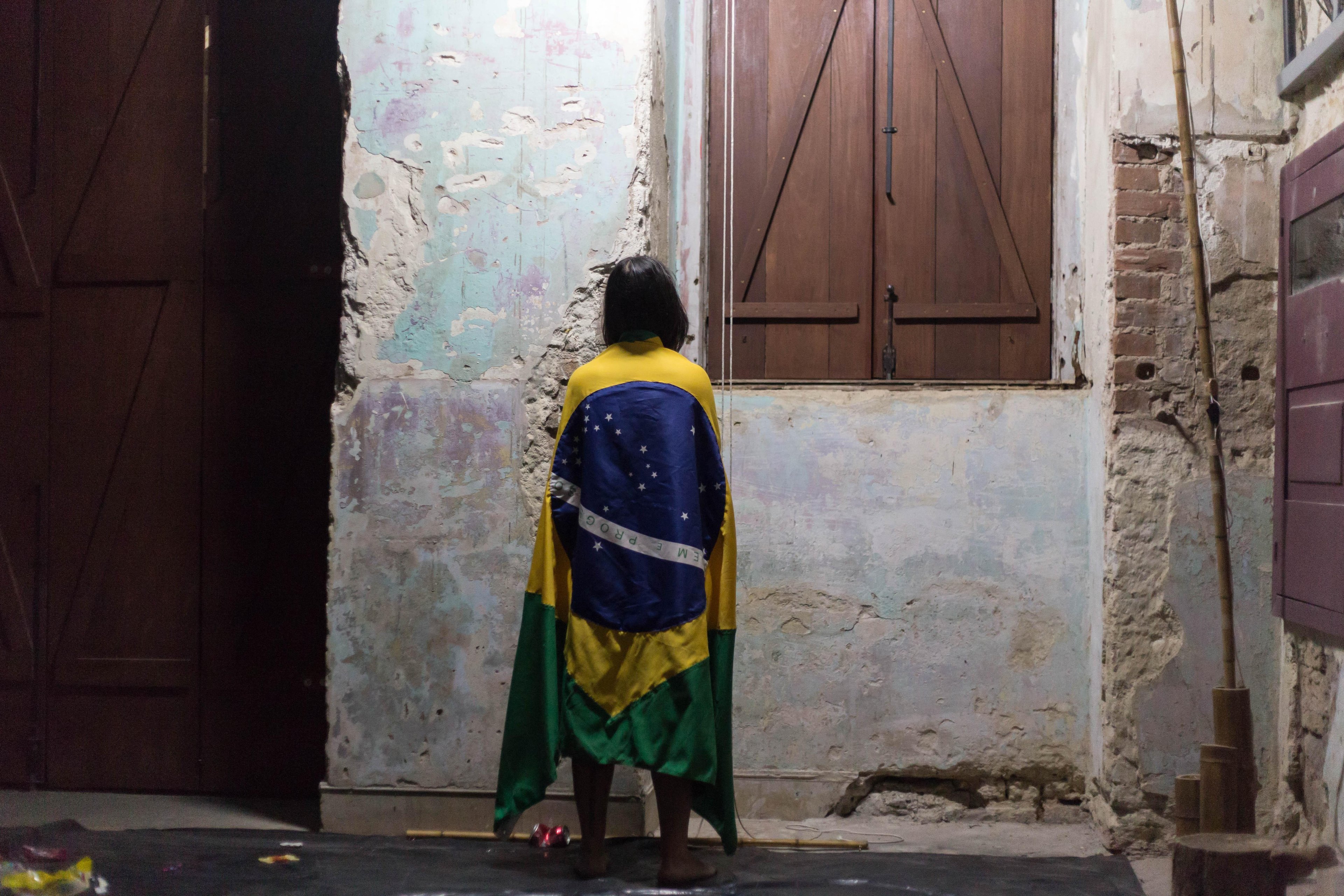 &ldquo;Terra Adorada&rdquo;, de Ana Luiza da Silva e Jezebel De Carli e colabora&ccedil;&atilde;o de Vika Schabbach