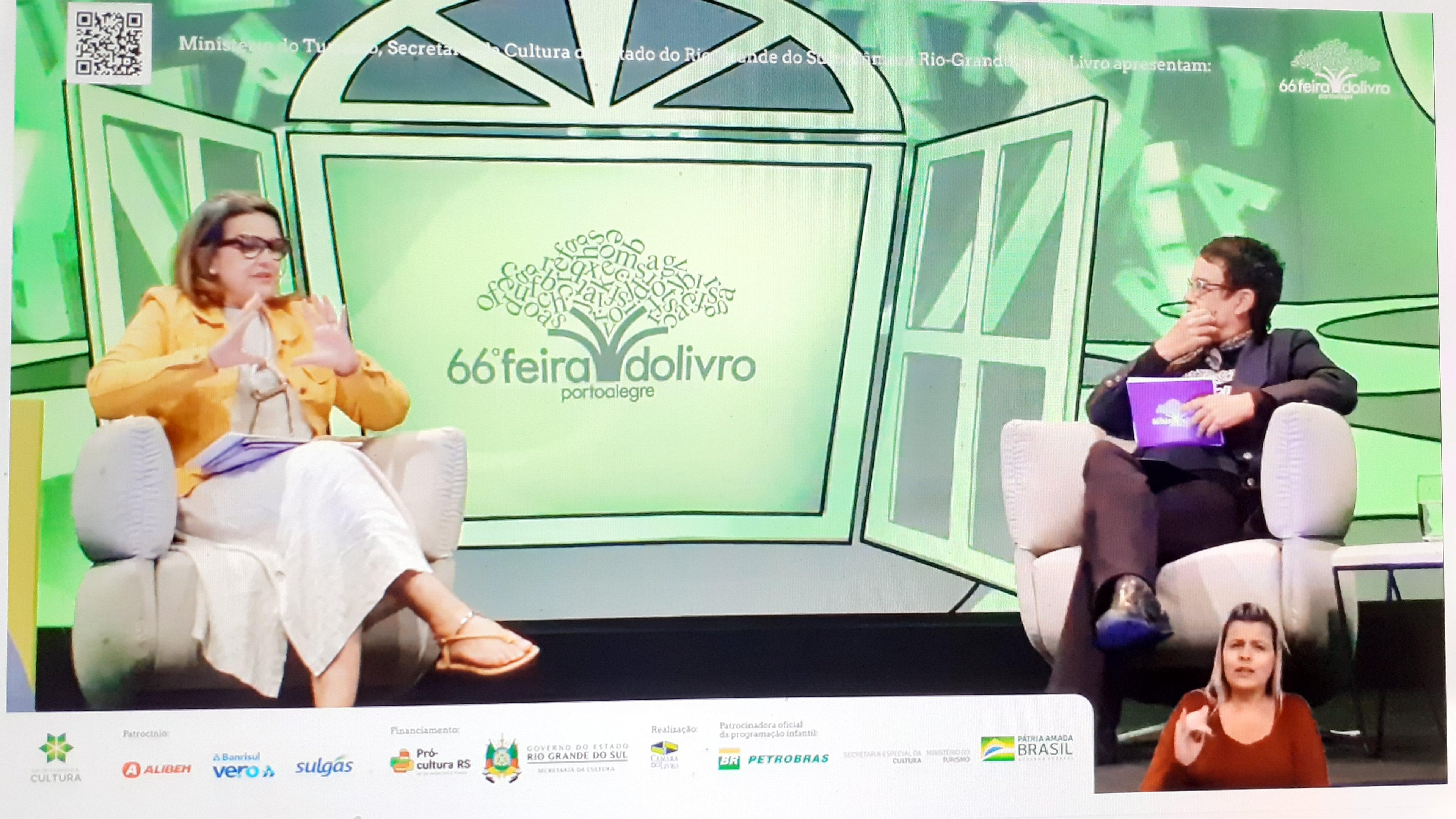Chris Dias conversou com Adriane Azevedo e o p&uacute;blico em casa no Encontro com o Autor