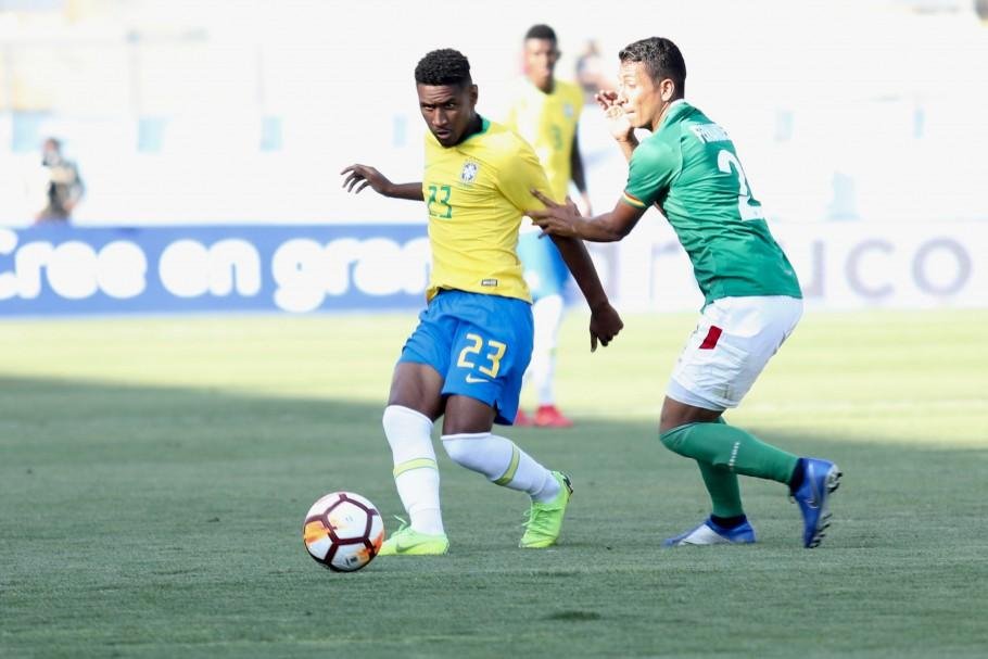 Revelado pelo Gr&ecirc;mio, onde iniciou a jogar em 2008, Tet&ecirc;, de 20 anos, teve sua primeira convoca&ccedil;&atilde;o para a sele&ccedil;&atilde;o sub-20 em 2018