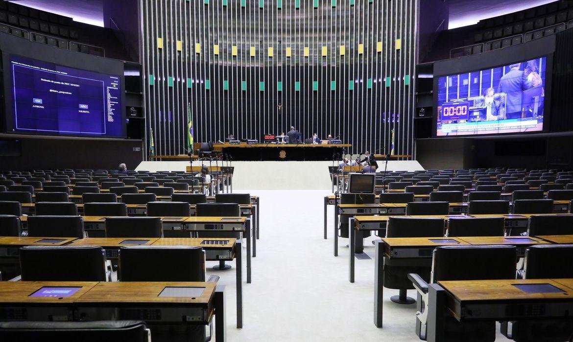 Prorroga&ccedil;&atilde;o da desonera&ccedil;&atilde;o passa na C&acirc;mara e vai ao Senado