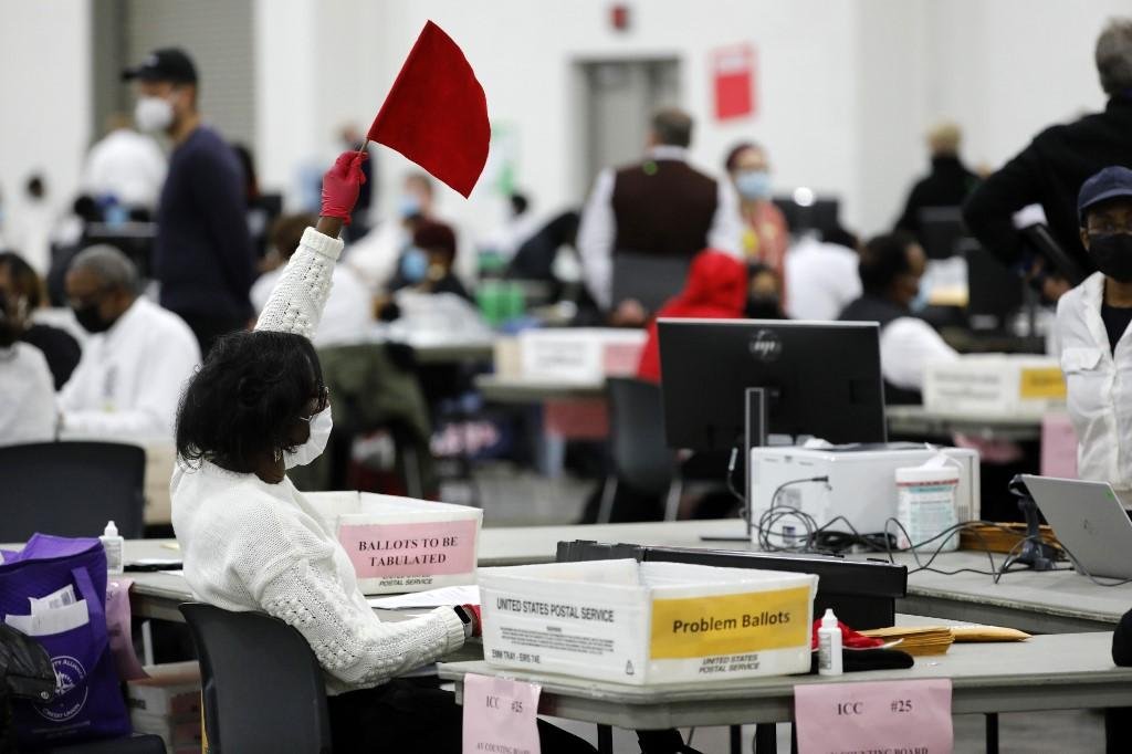 Em alguns destes estados, a apura&ccedil;&atilde;o est&aacute; atrasada devido &agrave; demora da contagem dos votos por correio