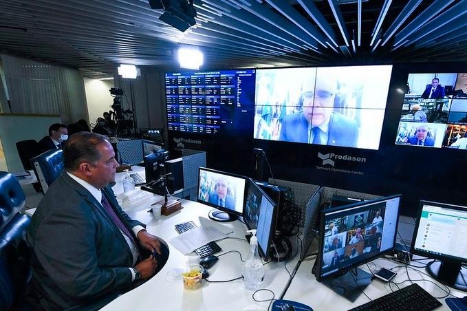 Sess&atilde;o confirmou decis&atilde;o presidencial