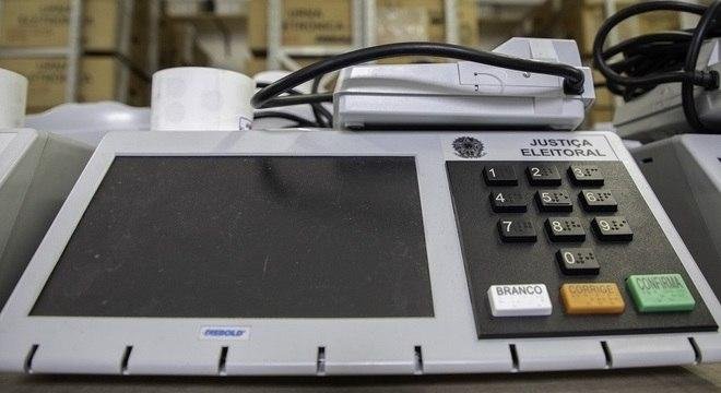 N&atilde;o h&aacute; proibi&ccedil;&atilde;o para votar em casos de sintomas ou at&eacute; contamina&ccedil;&atilde;o por covid