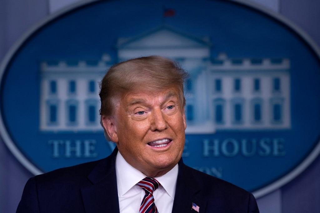Sem provas, Donald Trump afirma que elei&ccedil;&otilde;es est&atilde;o sendo fraudadas
