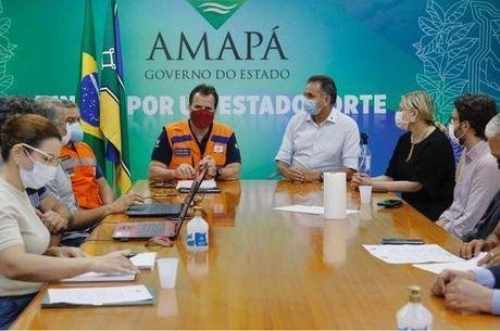 Governador Waldez G&oacute;es define estrat&eacute;gias de assist&ecirc;ncia &agrave; popula&ccedil;&atilde;o
